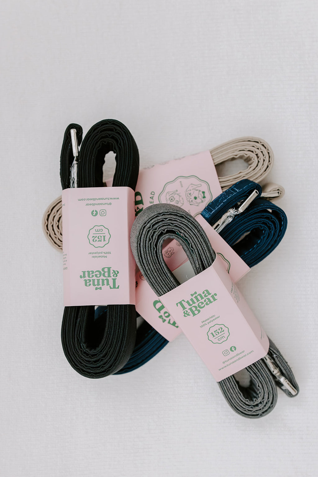 pet leashes